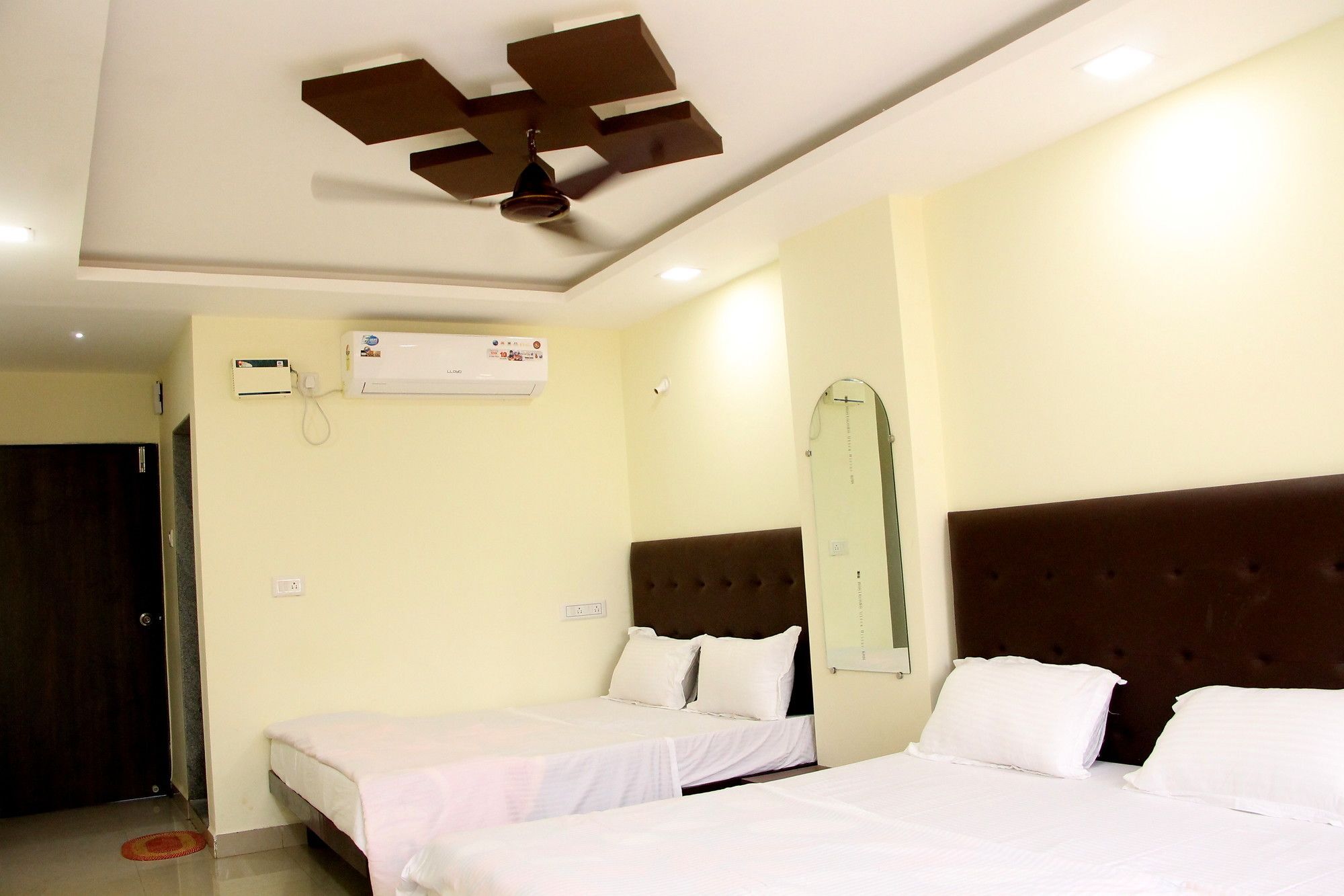 Swaraj The Goan Dream Hotel Calangute Exterior foto