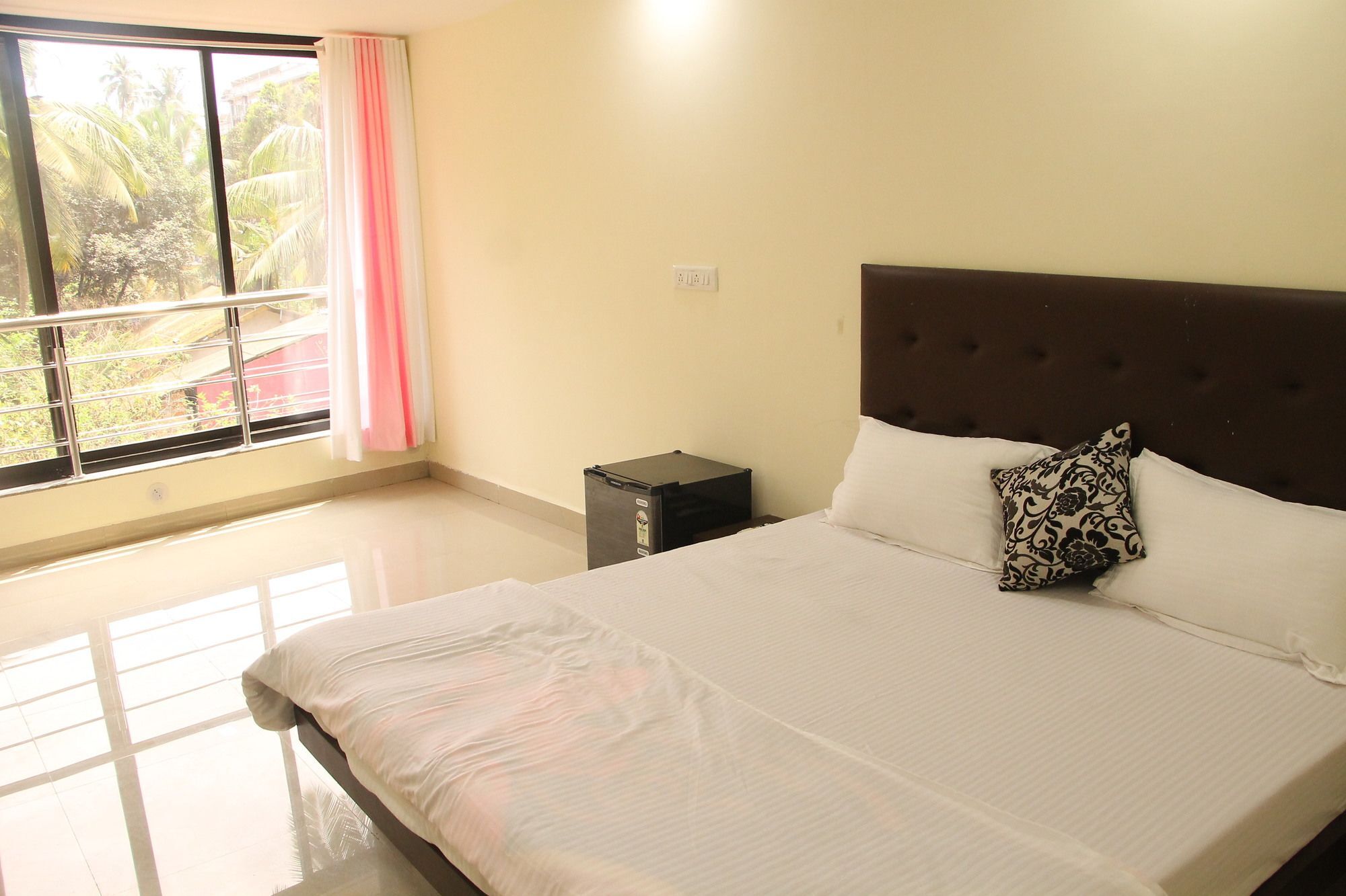 Swaraj The Goan Dream Hotel Calangute Exterior foto